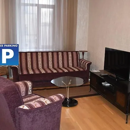 Riga, Centre, 2r Appartment, For Business Travellers Or Couple Riga